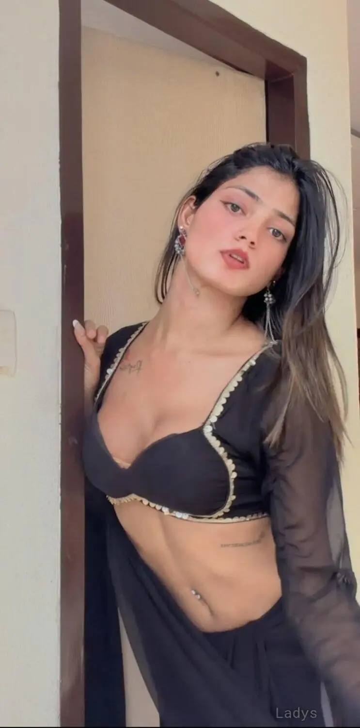 Nyra (21) – Call Girl & Independent Escort Service in Surat - Gallery Photo 3