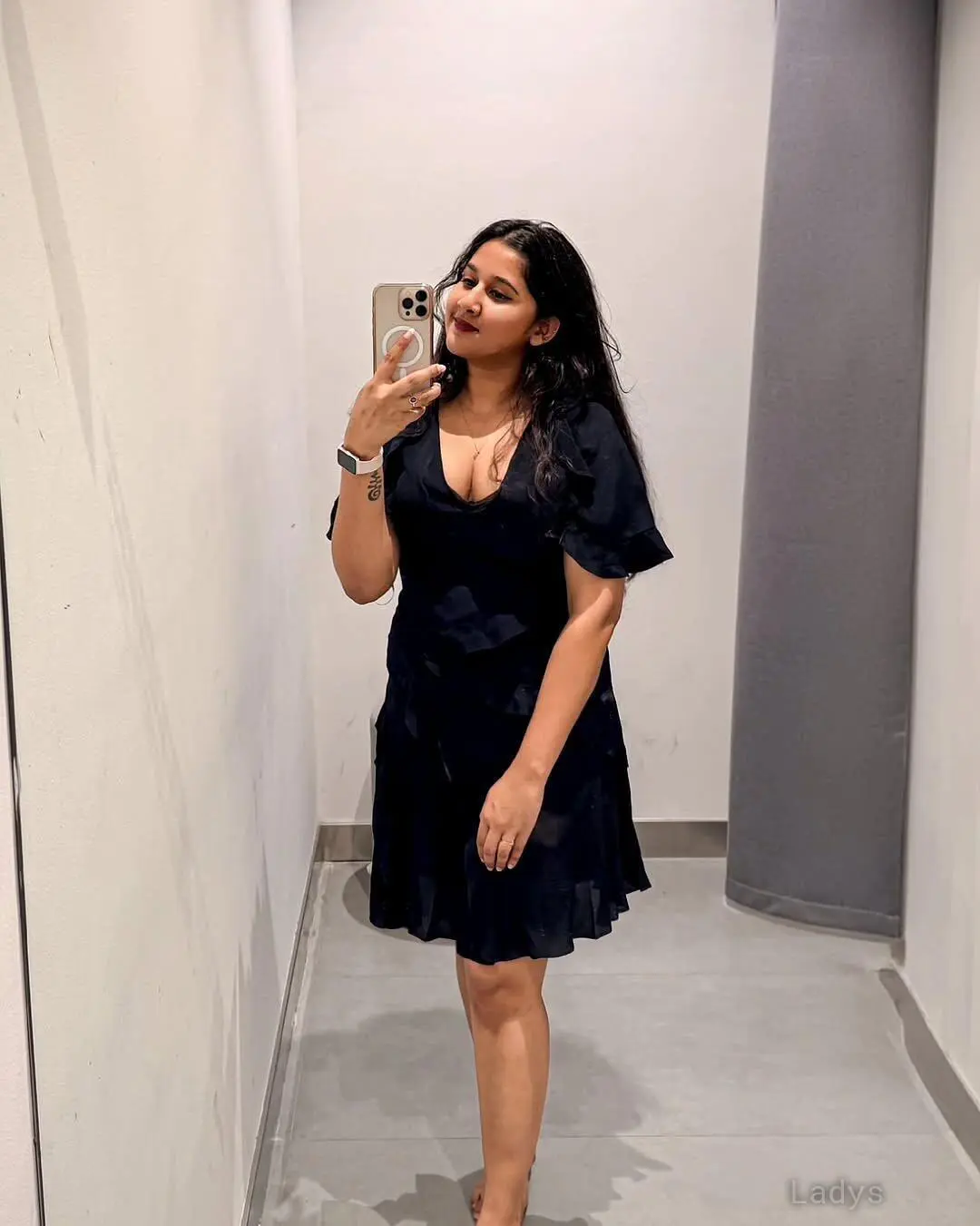 Aarushi (28) – Call Girl & Independent Escort Service in Surat - Gallery Photo 2