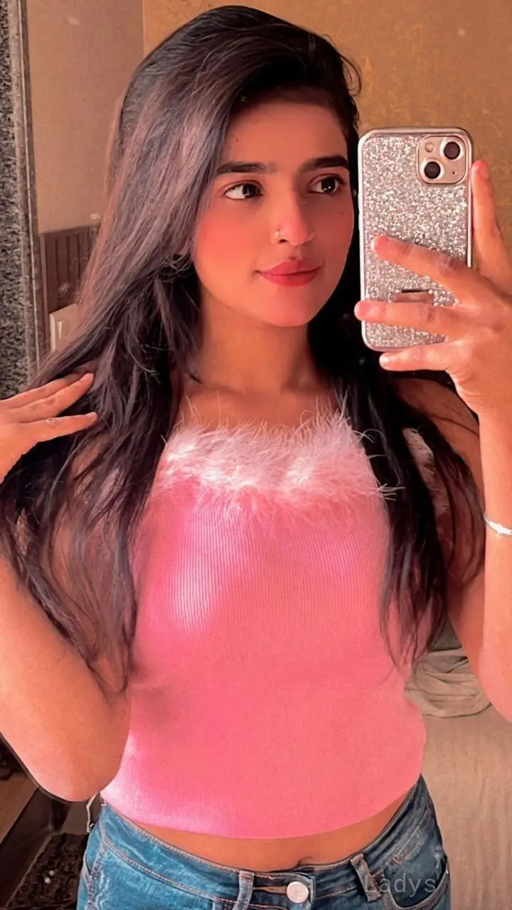 Annabel (21) – Call Girl & Independent Escort Service in Surat - Gallery Photo 3