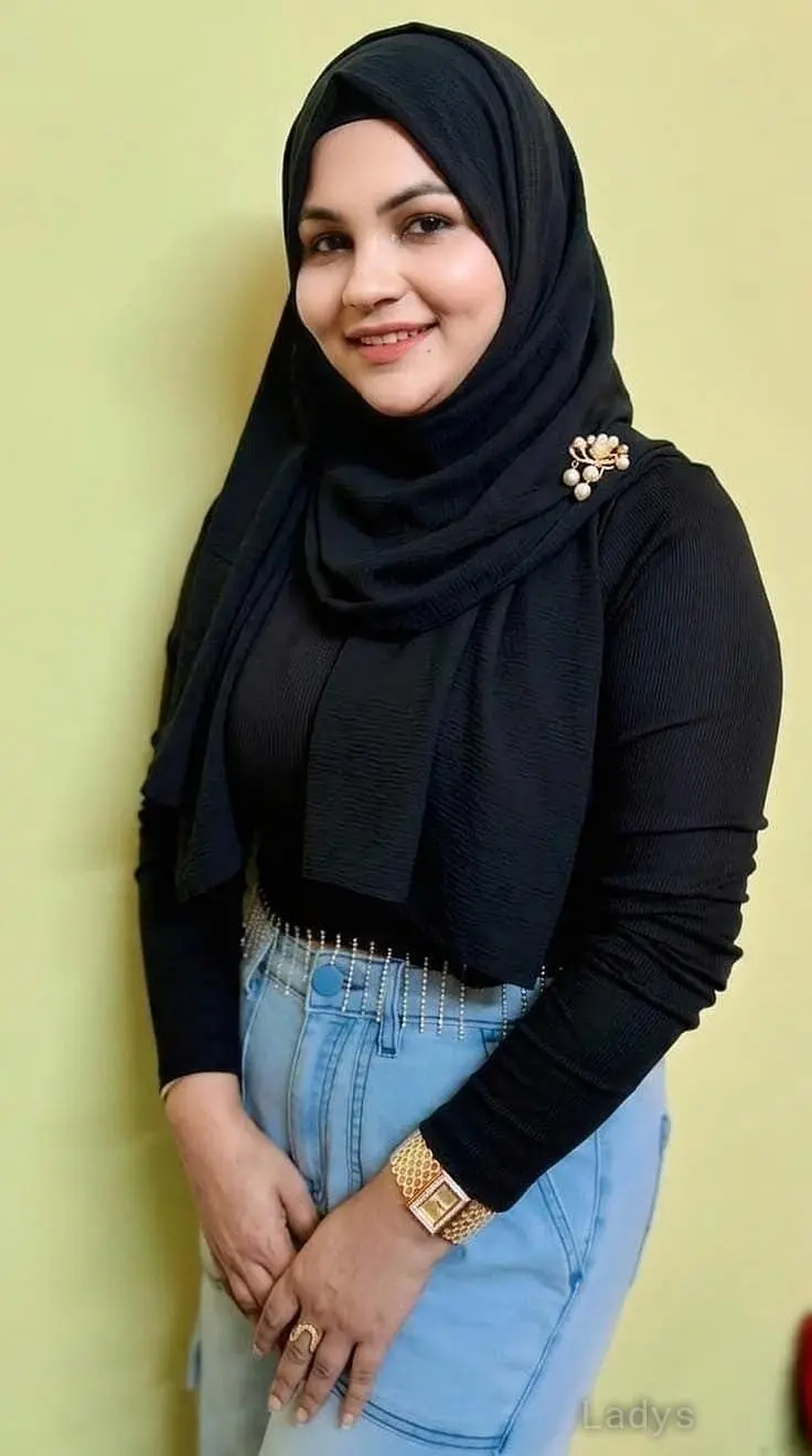 Niha Shahu (26) – Call Girl & Independent Escort Service in Surat - Gallery Photo 2