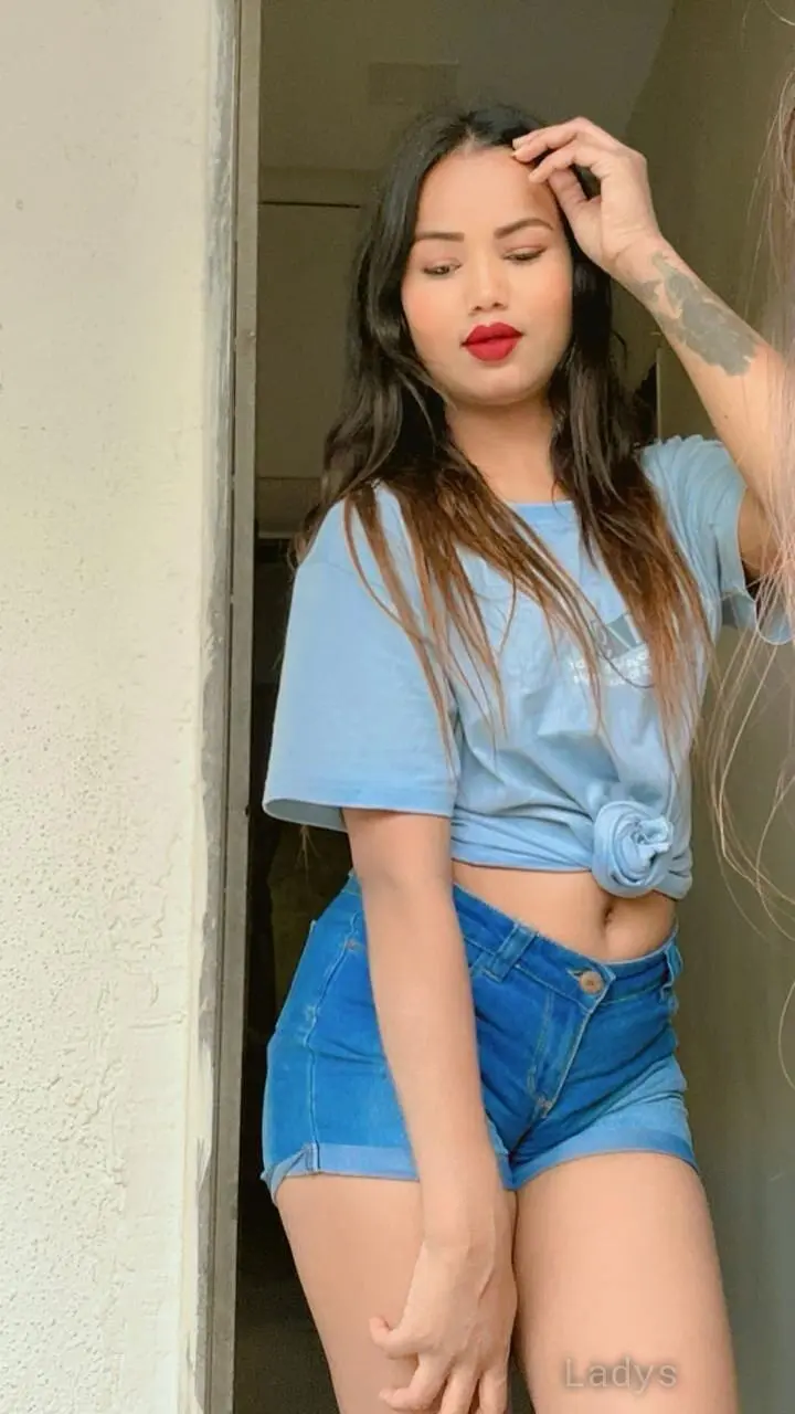 Fay (23) – Call Girl & Independent Escort Service in Surat - Gallery Photo 3