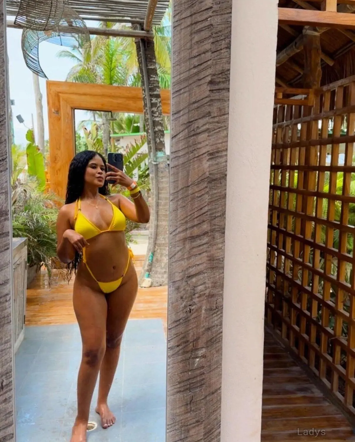 Stefania (25) – Call Girl & Independent Escort Service in Surrey - Gallery Photo 4