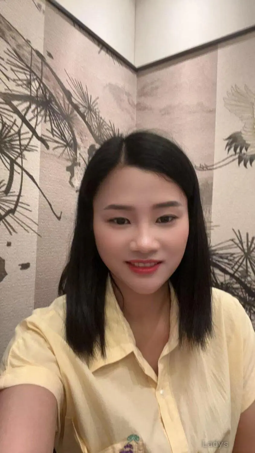 Momo (25) – Call Girl & Independent Escort Service in Suzhou - Gallery Photo 4