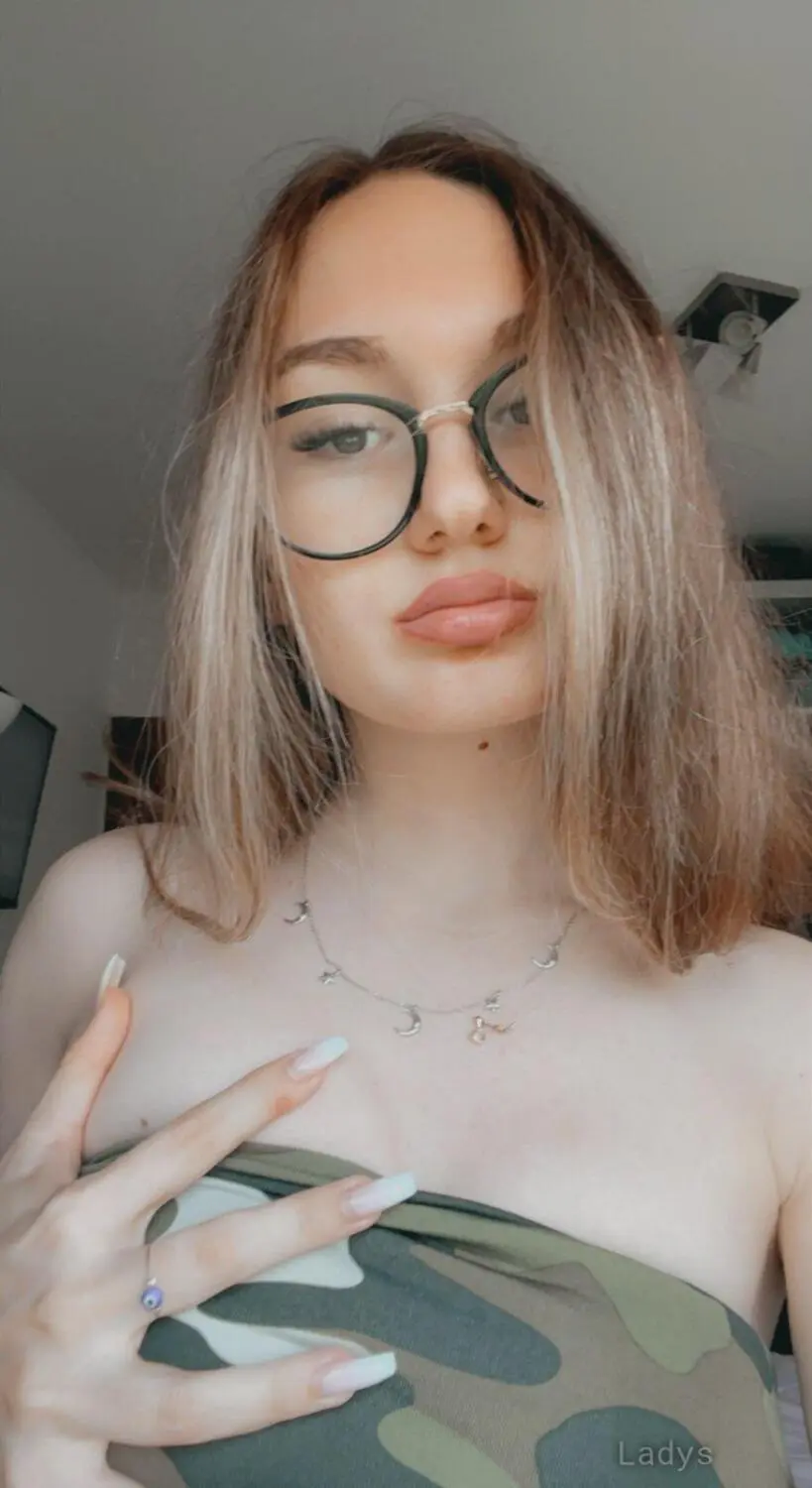 Leahsze (25) – Call Girl & Independent Escort Service in Szeged - Gallery Photo 2