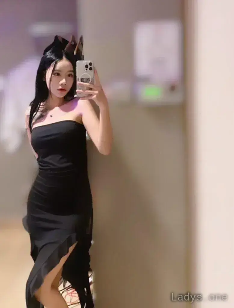 Aida (25) – Call Girl & Independent Escort Service in Taichung - Gallery Photo 5