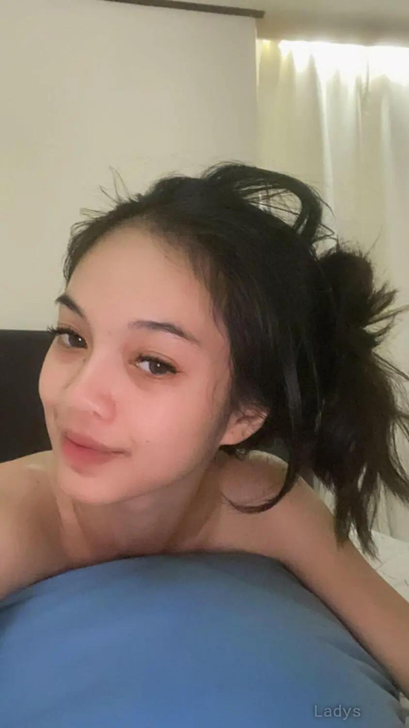 April (23) – Call Girl & Independent Escort Service in Tangerang - Gallery Photo 4