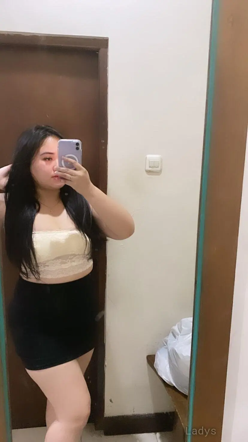 Diana (18) – Call Girl & Independent Escort Service in Tangerang - Gallery Photo 5