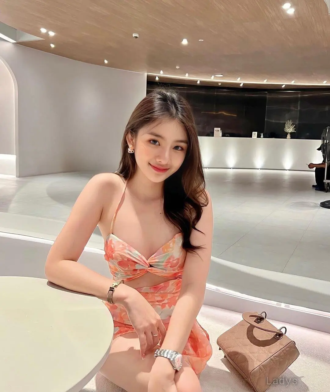 Vivie (23) – Call Girl & Independent Escort Service in Tangerang - Gallery Photo 5