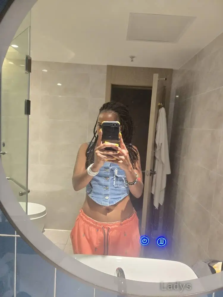 Muna (27) – Call Girl & Independent Escort Service in Tangshan - Gallery Photo 4