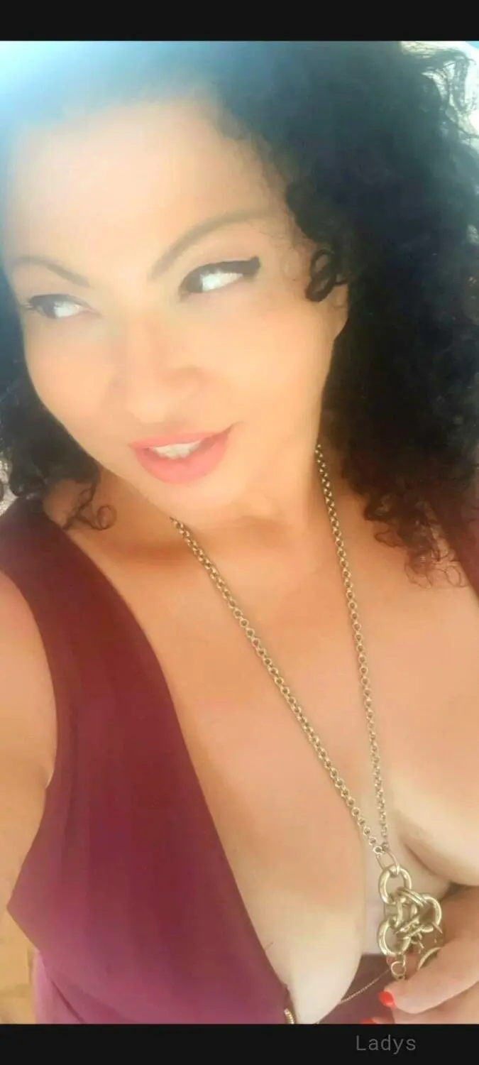 Voluptous Isabelle (23) – Call Girl & Independent Escort Service in Tel Aviv - Gallery Photo 5
