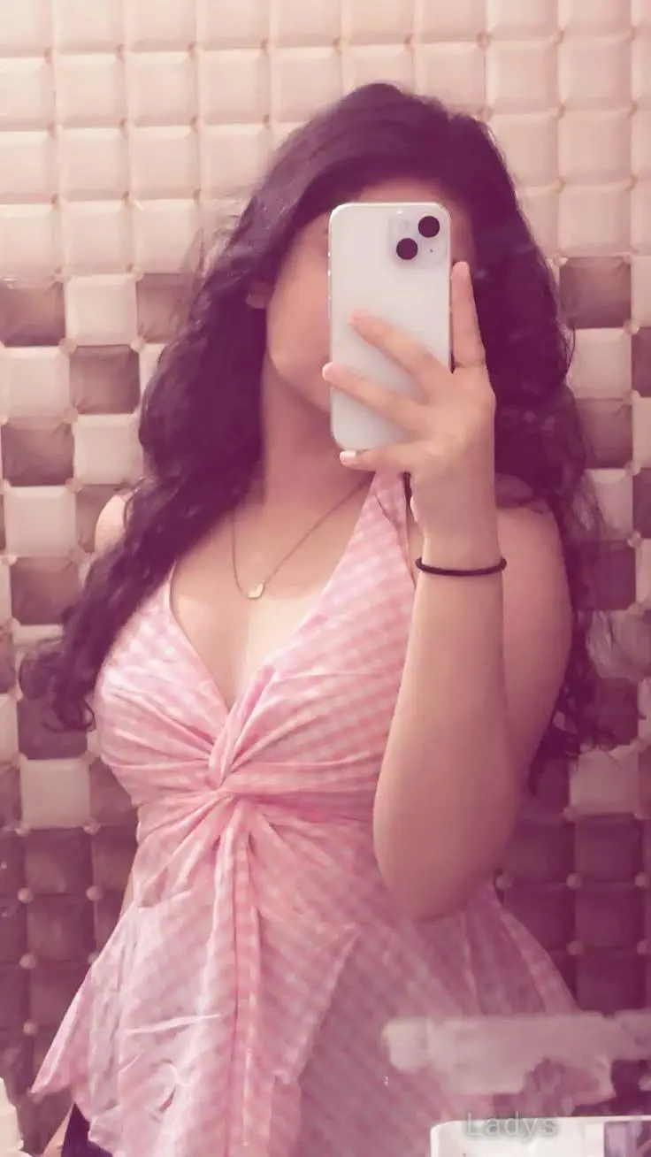 Sakshi (23) – Call Girl & Independent Escort Service in Thane - Gallery Photo 2