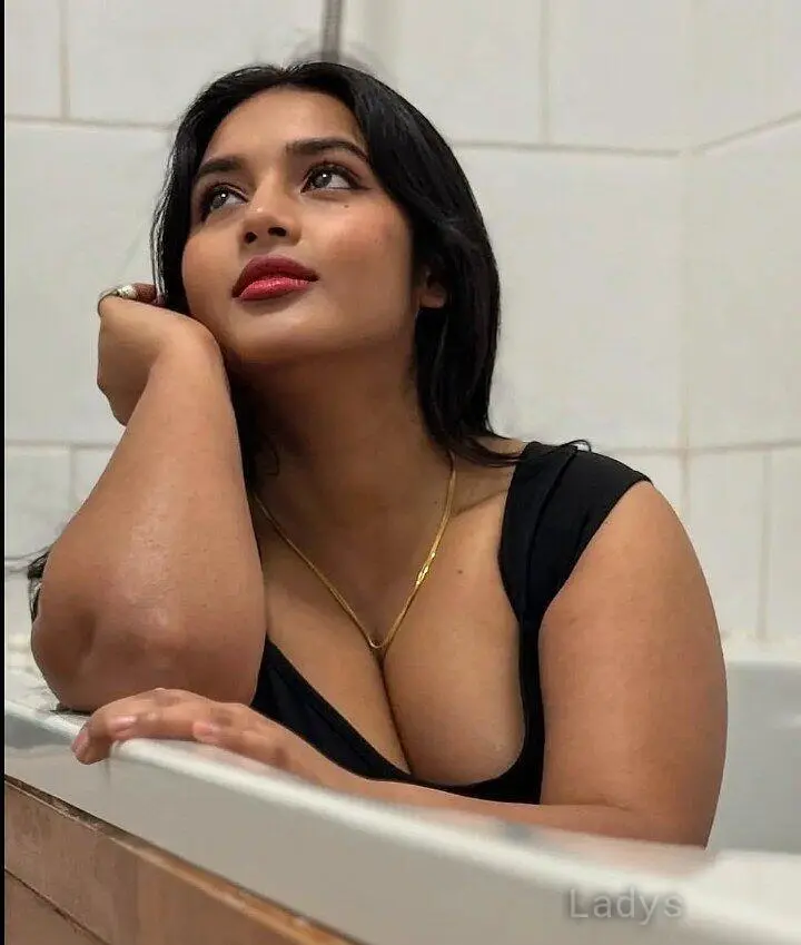 Neha (25) – Call Girl & Independent Escort Service in Thane - Gallery Photo 2