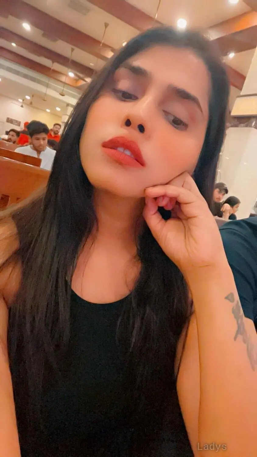 Cam Secssion (23) – Call Girl & Independent Escort Service in Thane - Gallery Photo 3