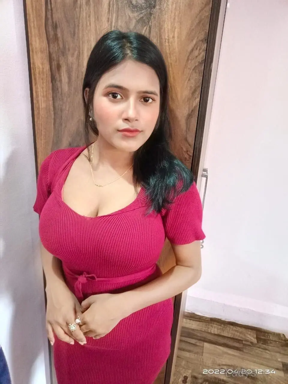 Neha (23) – Call Girl & Independent Escort Service in Thane - Gallery Photo 2