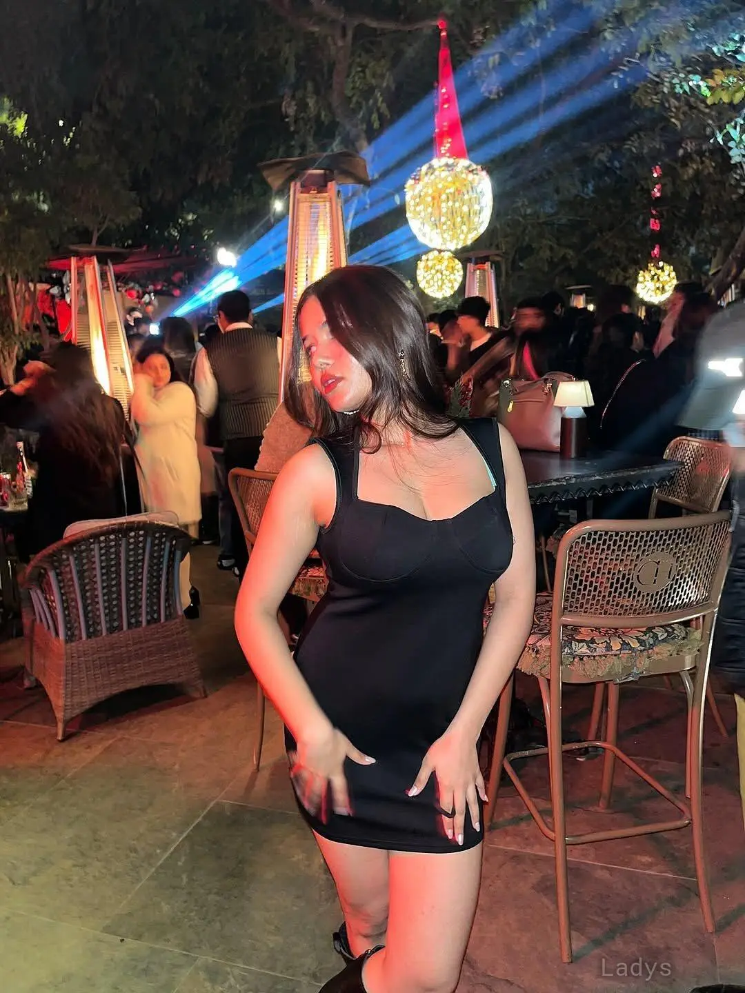 Prachi (22) – Call Girl & Independent Escort Service in Thane - Gallery Photo 2