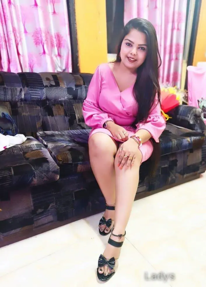 Carla (22) – Call Girl & Independent Escort Service in Thane - Gallery Photo 4