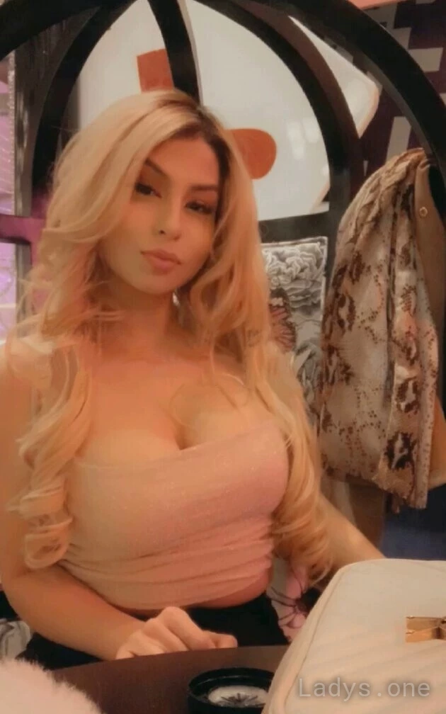 Rose (23) – Call Girl & Independent Escort Service in Las Vegas - Gallery Photo 3