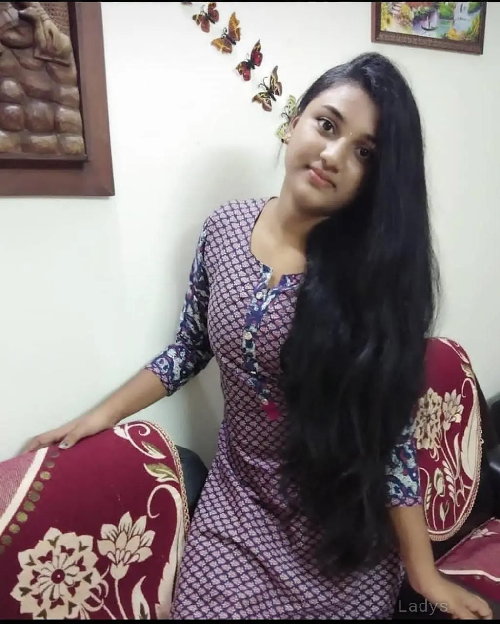 Vami (23) – Call Girl & Independent Escort Service in Thiruvananthapuram - Gallery Photo 2