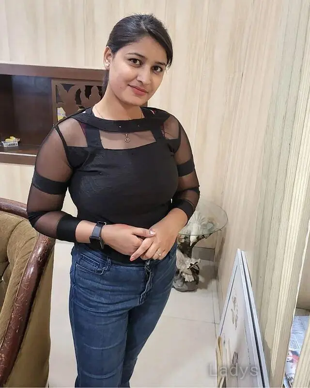 Parvati (23) – Call Girl & Independent Escort Service in Thiruvananthapuram - Gallery Photo 2