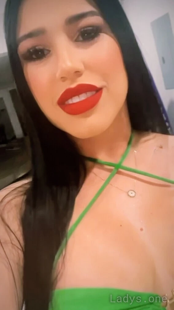 Sapphire (26) – Call Girl & Independent Escort Service in Thornton - Gallery Photo 2