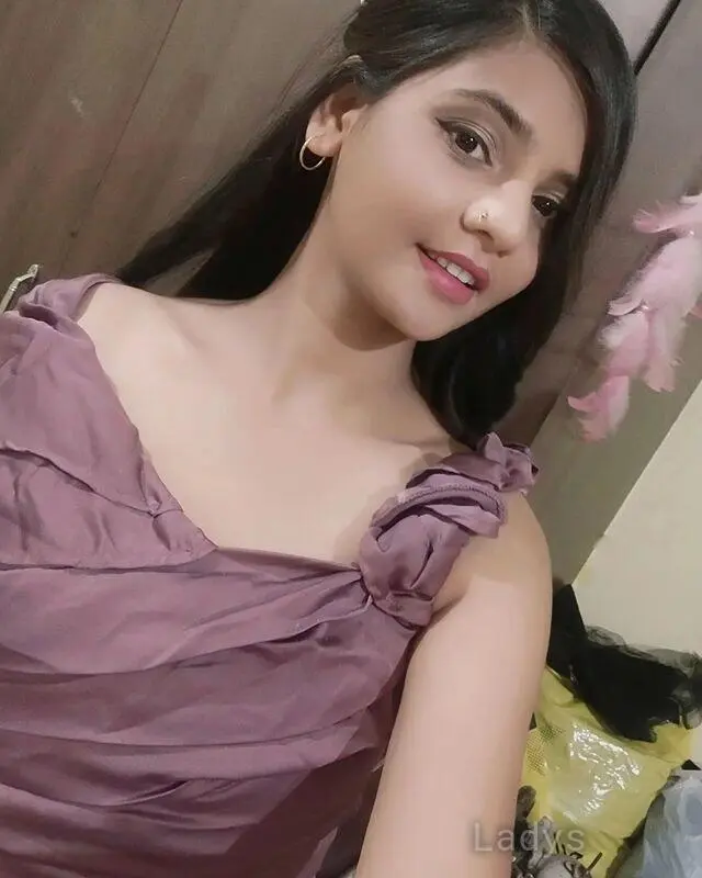 Thrissur (22) – Call Girl & Independent Escort Service in Thrissur - Gallery Photo 3
