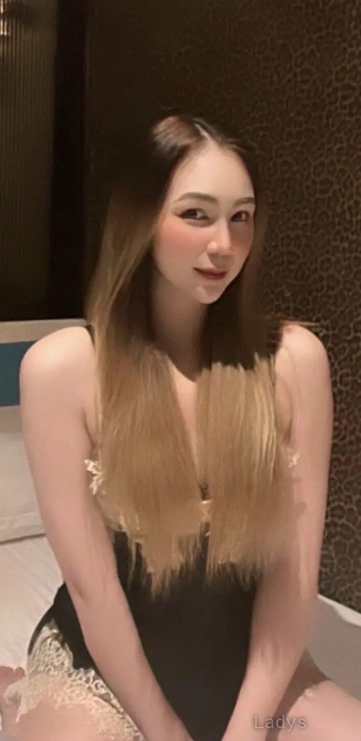 Runa (26) – Call Girl & Independent Escort Service in Tokyo - Gallery Photo 2
