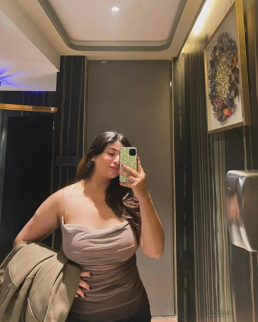 Mina (23) – Call Girl & Independent Escort Service in Trang - Gallery Photo 3