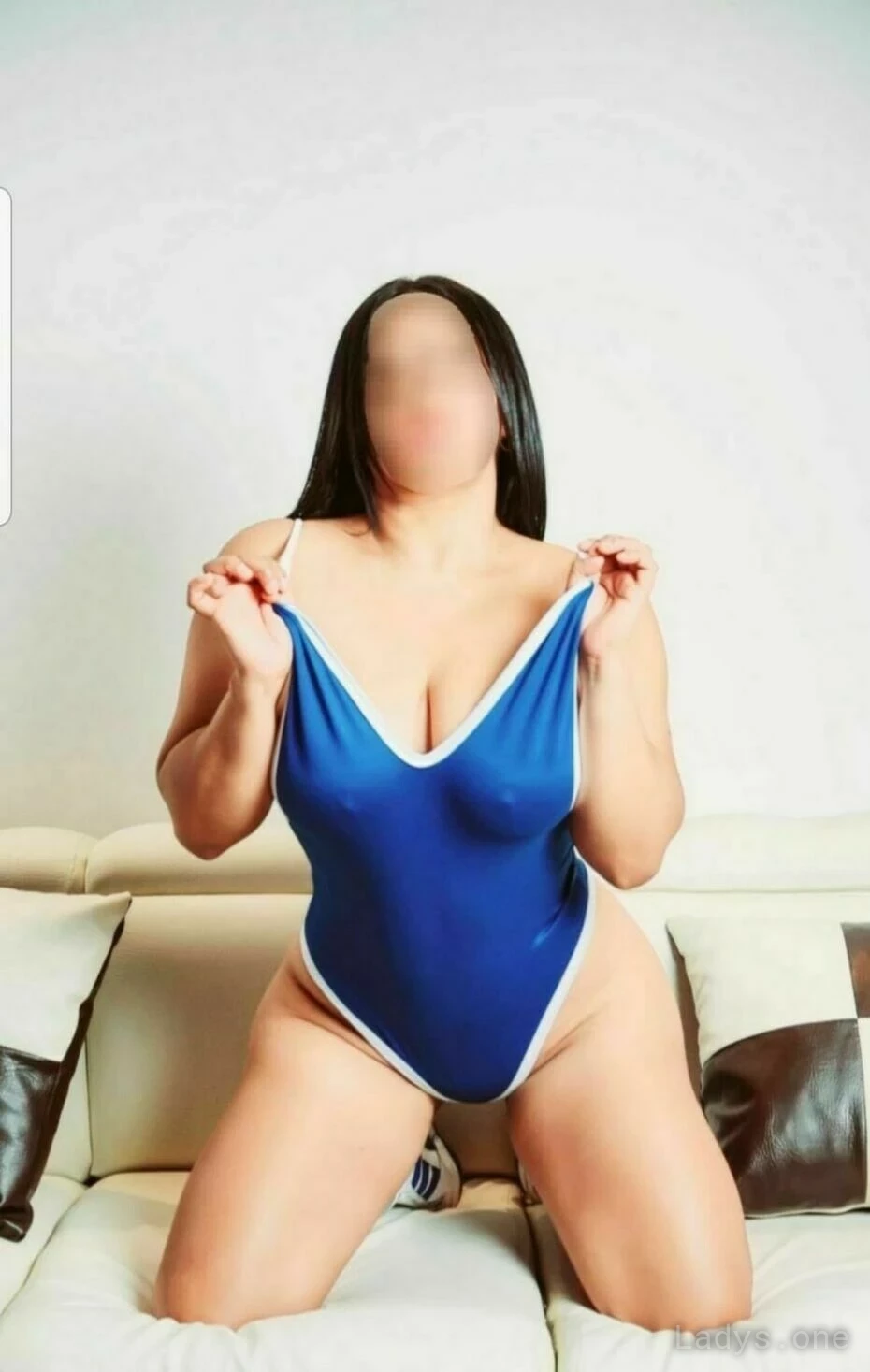 Nikol (25) – Call Girl & Independent Escort Service in Traun - Gallery Photo 3