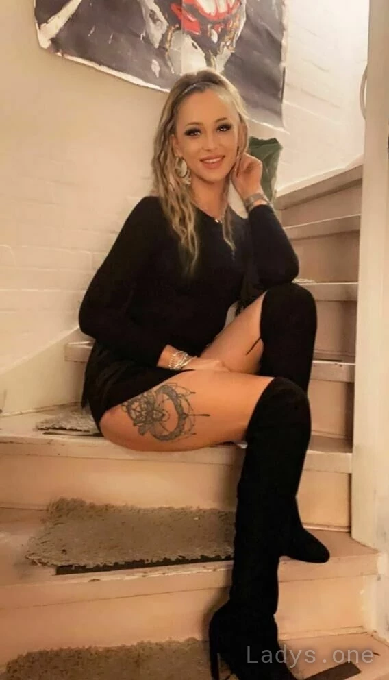 Anna (35) – Call Girl & Independent Escort Service in Traun - Gallery Photo 4