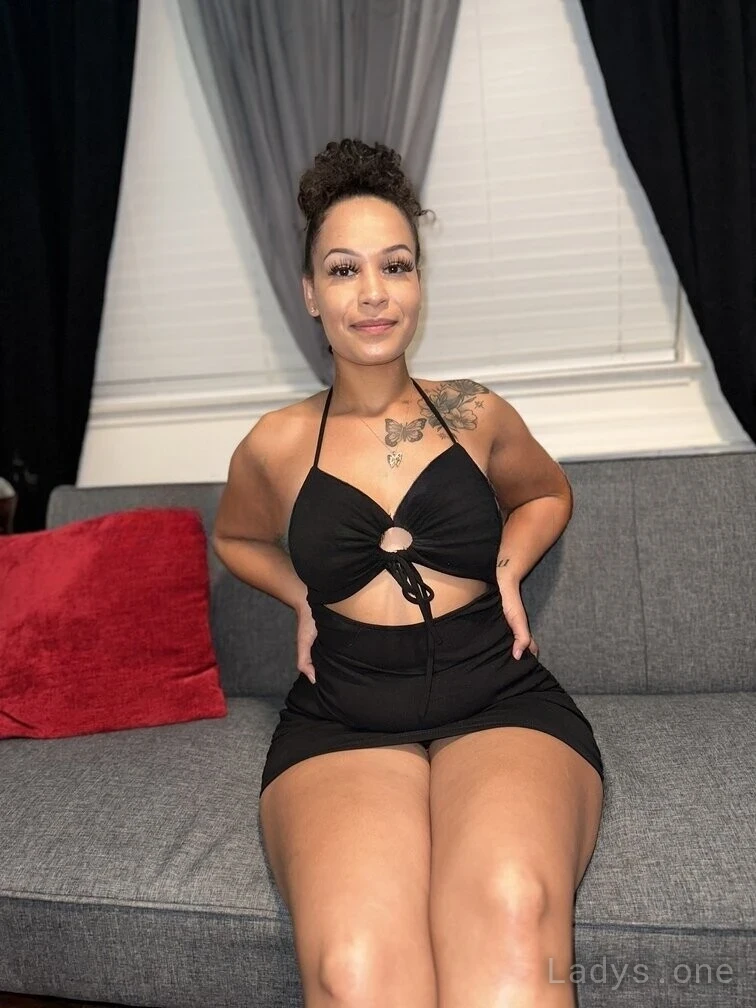 Jasmine (25) – Call Girl & Independent Escort Service in Tri-Cities - Gallery Photo 4