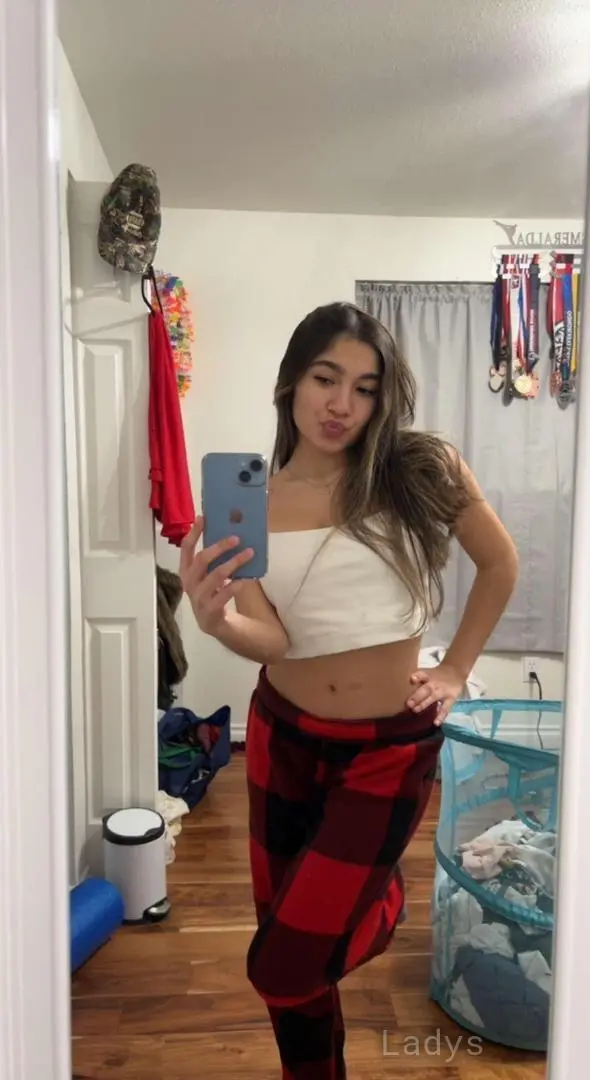 Sophie (27) – Call Girl & Independent Escort Service in Troy - Gallery Photo 3