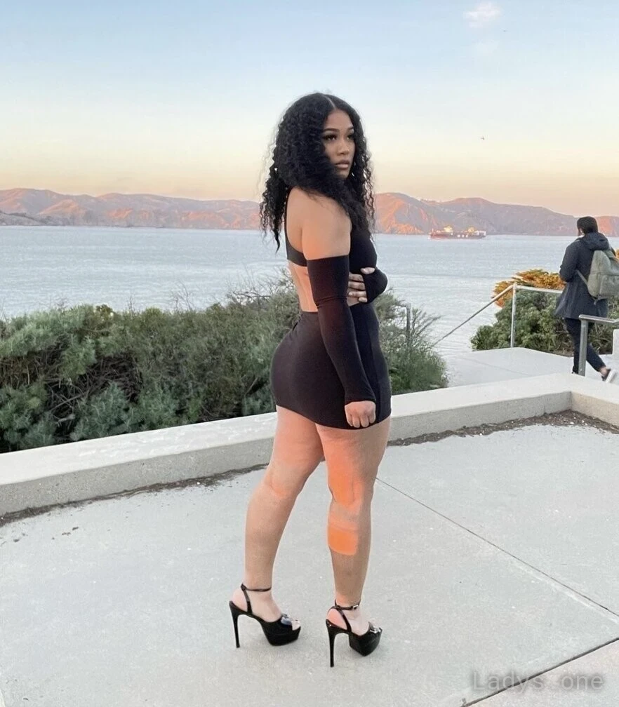 Kiwi (31) – Call Girl & Independent Escort Service in Troy - Gallery Photo 4
