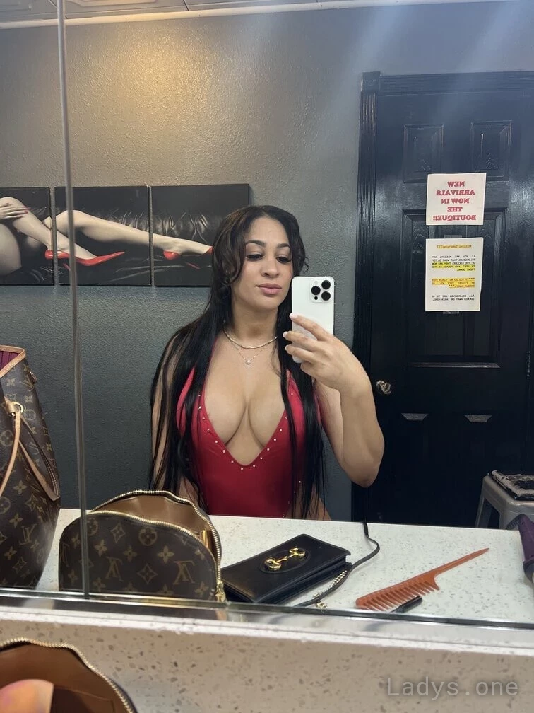 Brenda (30) – Call Girl & Independent Escort Service in Tucson - Gallery Photo 3
