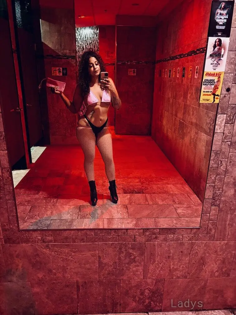 Paris (29) – Call Girl & Independent Escort Service in Tulsa - Gallery Photo 2