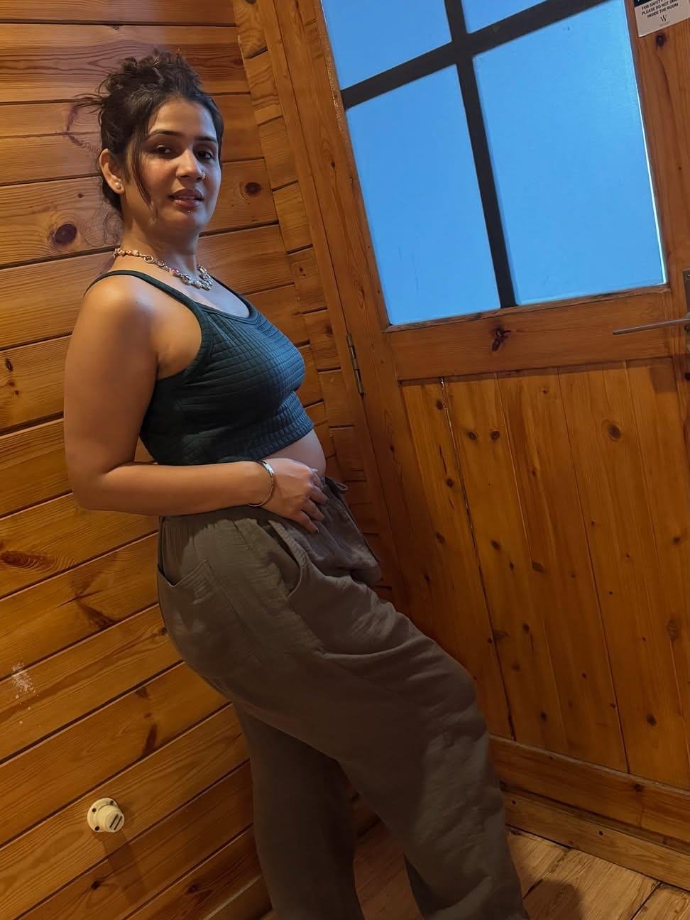 Companion (21) – Call Girl & Independent Escort Service in Udaipur - Gallery Photo 3