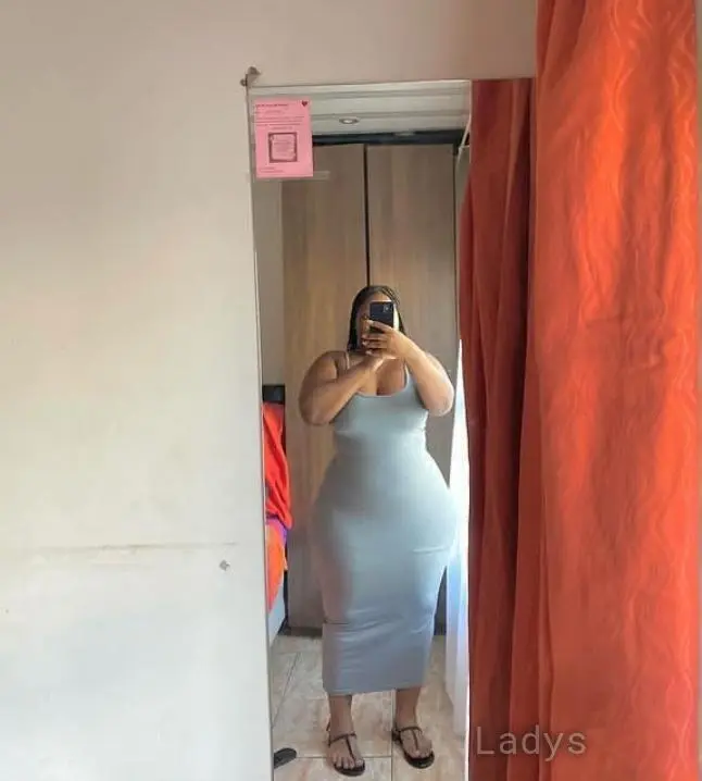 Curvy (29) – Call Girl & Independent Escort Service in Ukunda - Gallery Photo 3