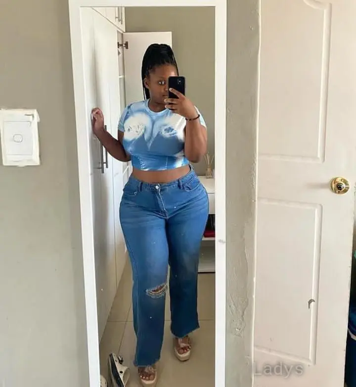 Curvy (29) – Call Girl & Independent Escort Service in Ukunda - Gallery Photo 4