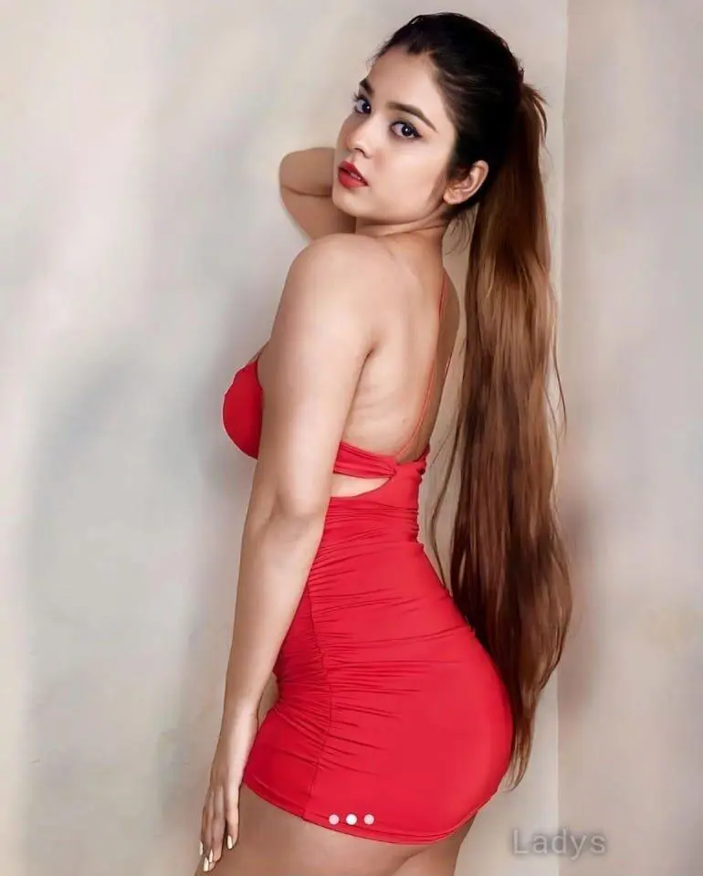 Lara (22) – Call Girl & Independent Escort Service in Ulhasnagar - Gallery Photo 2