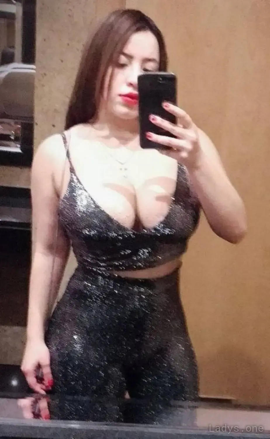 Valentina (30) – Call Girl & Independent Escort Service in Sumag - Gallery Photo 4