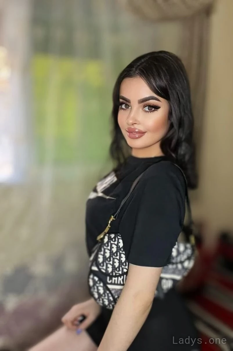 Mari (21) – Call Girl & Independent Escort Service in Şanlıurfa - Gallery Photo 4
