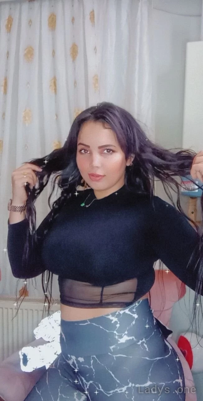 Marwa (20) – Call Girl & Independent Escort Service in Şanlıurfa - Gallery Photo 5