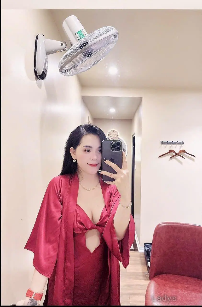 Mika (22) – Call Girl & Independent Escort Service in Jeddah - Gallery Photo 3