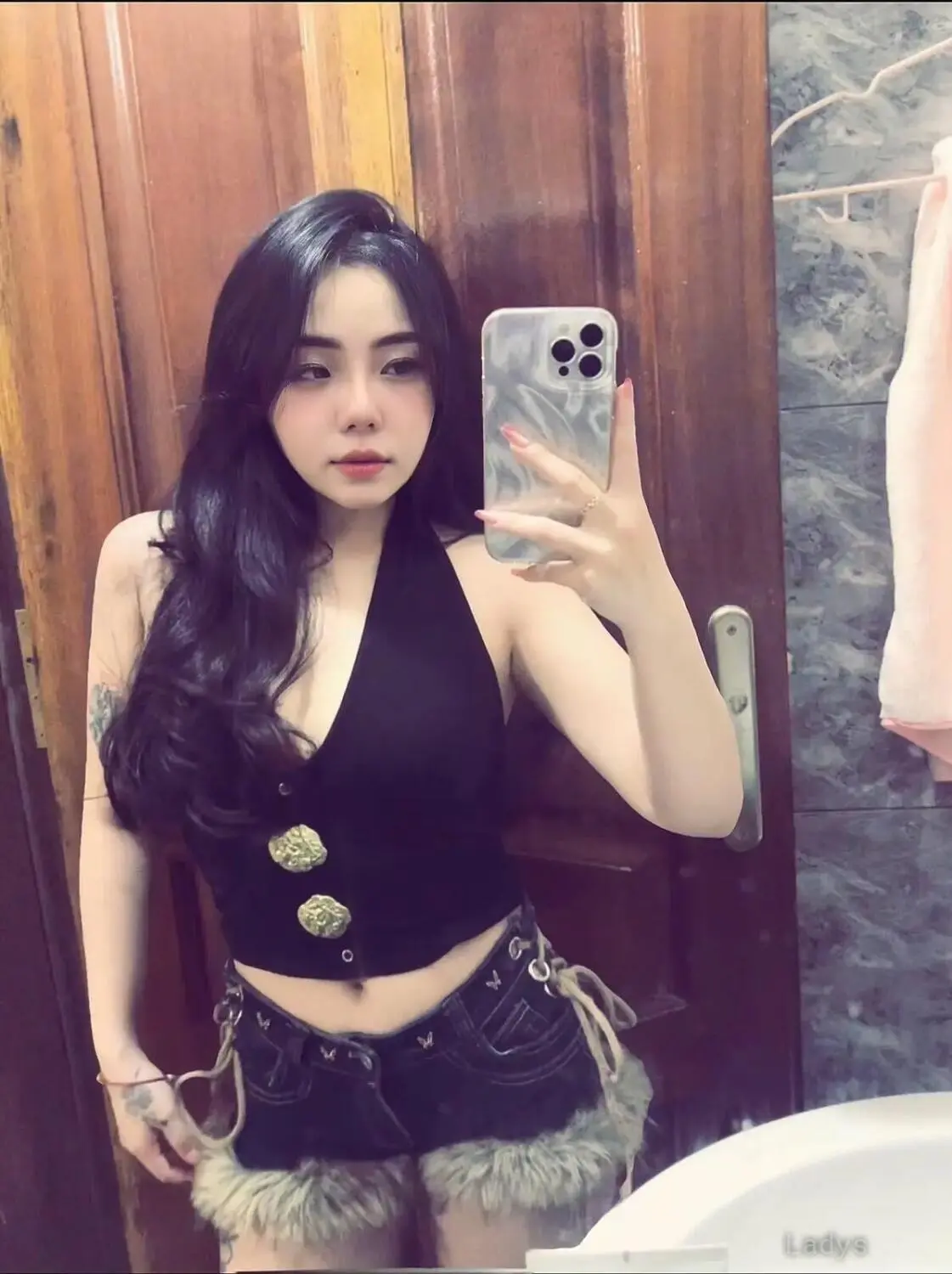 Emma (23) – Call Girl & Independent Escort Service in Al Hufūf - Gallery Photo 4