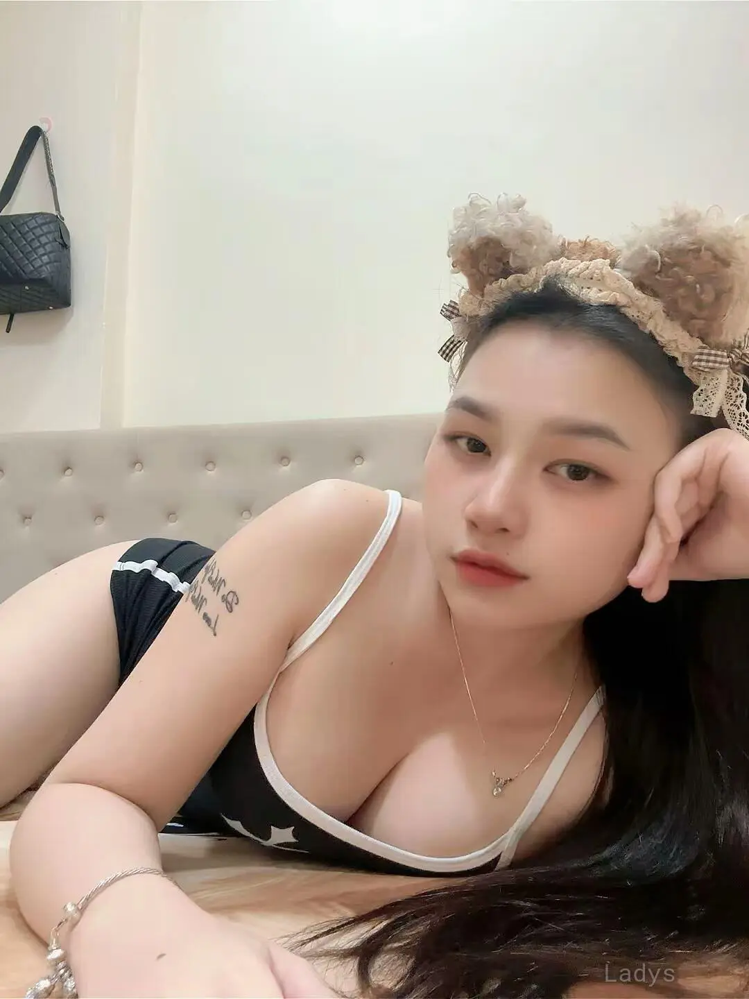 Emma (28) – Call Girl & Independent Escort Service in Jeddah - Gallery Photo 3