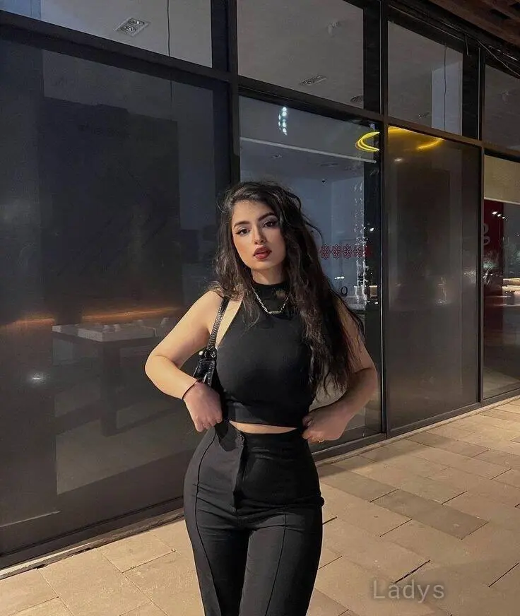 Ankita (24) – Call Girl & Independent Escort Service in Ras Al Khaimah - Gallery Photo 4