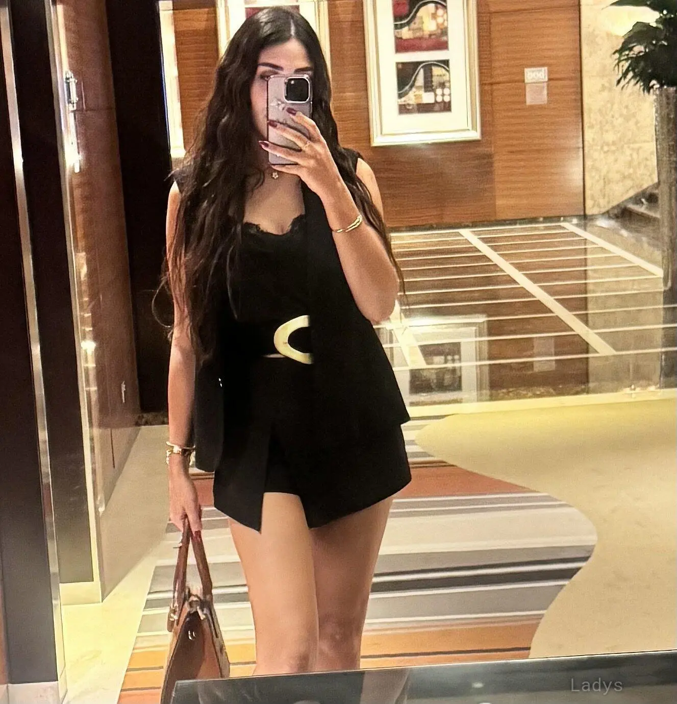 Anushka (27) – Call Girl & Independent Escort Service in Ras Al Khaimah - Gallery Photo 3
