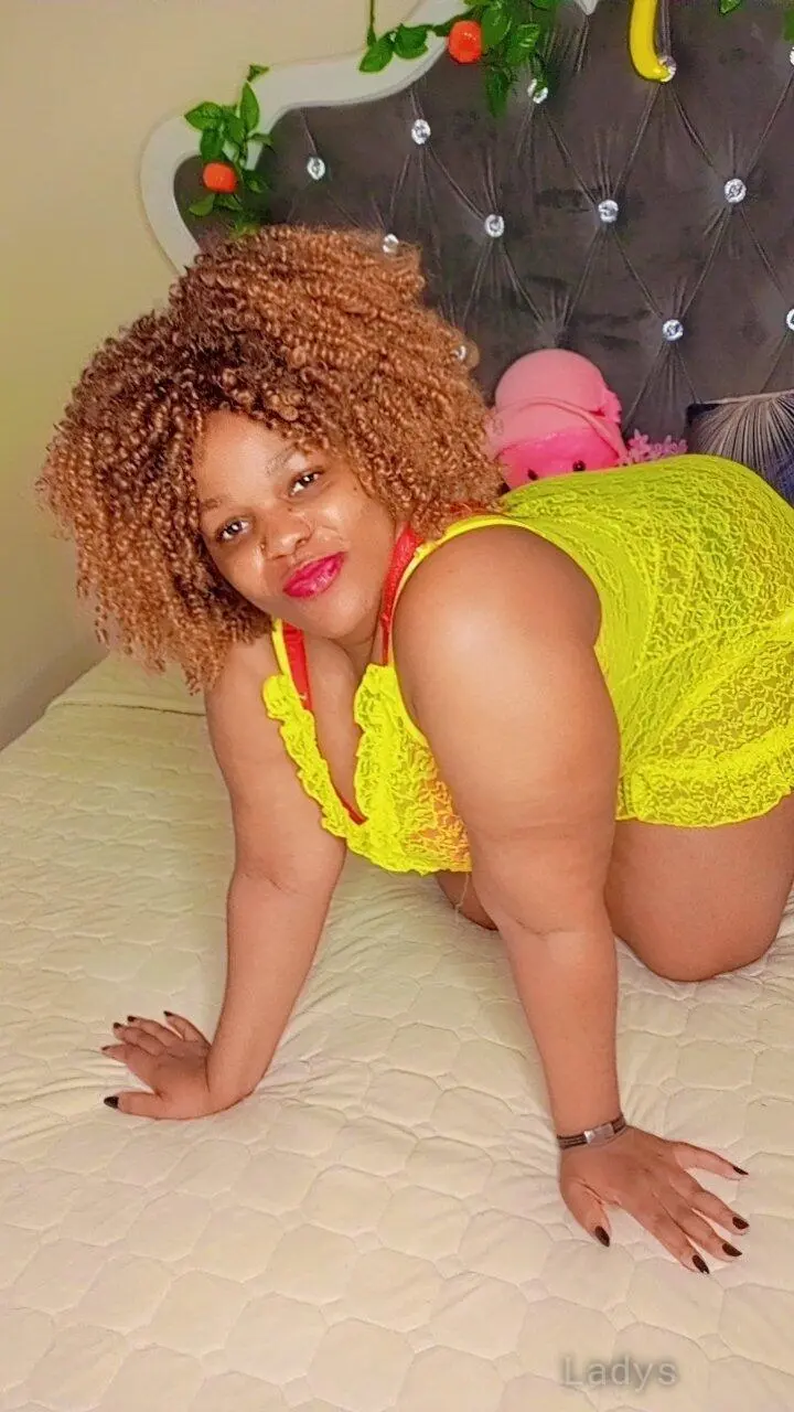 Mariana (23) – Call Girl & Independent Escort Service in Al Hufūf - Gallery Photo 3