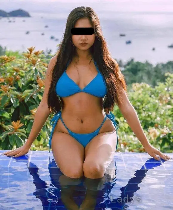 Rina (25) – Call Girl & Independent Escort Service in Pattaya - Gallery Photo 2