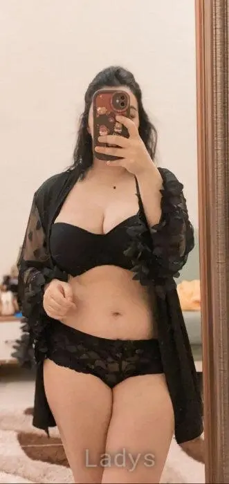 Marwa (26) – Call Girl & Independent Escort Service in Manama - Gallery Photo 3