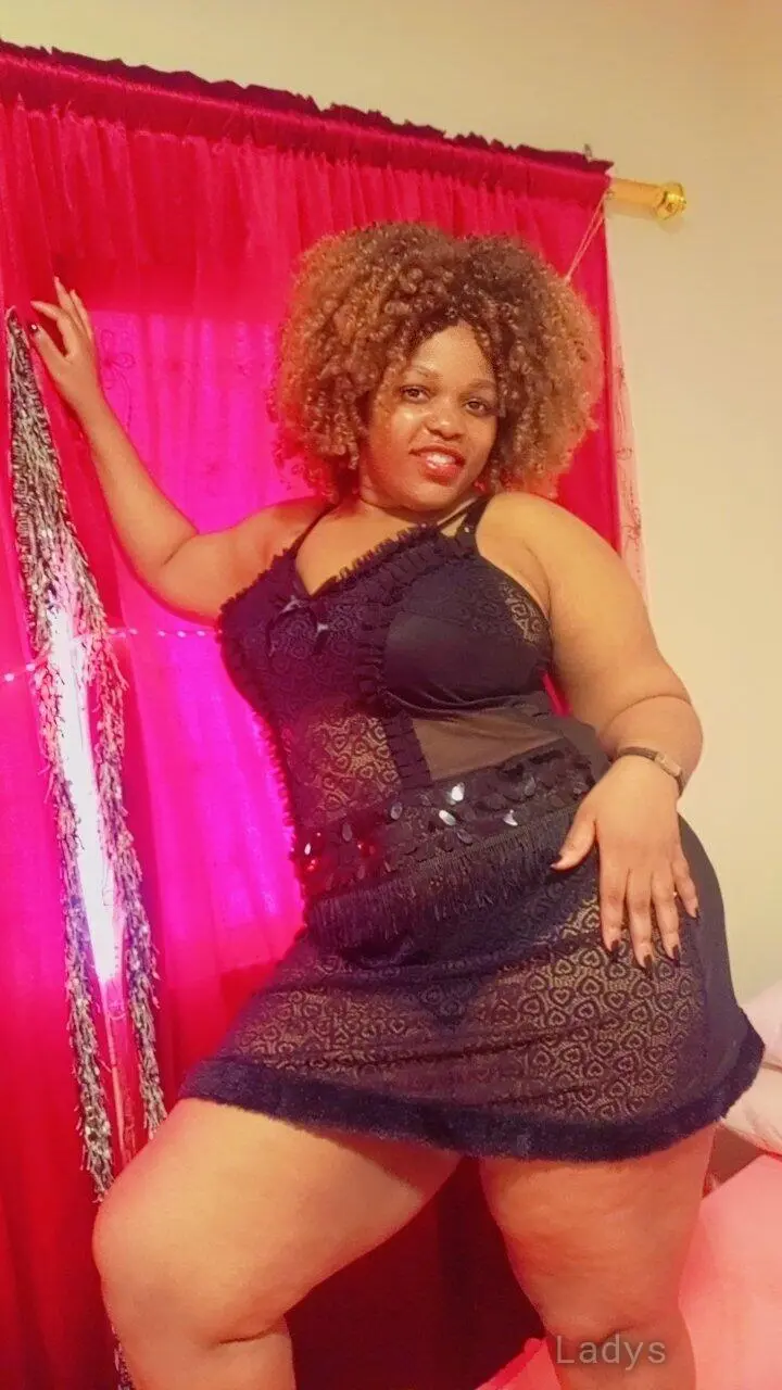 Mariana (23) – Call Girl & Independent Escort Service in Al Hufūf - Gallery Photo 2